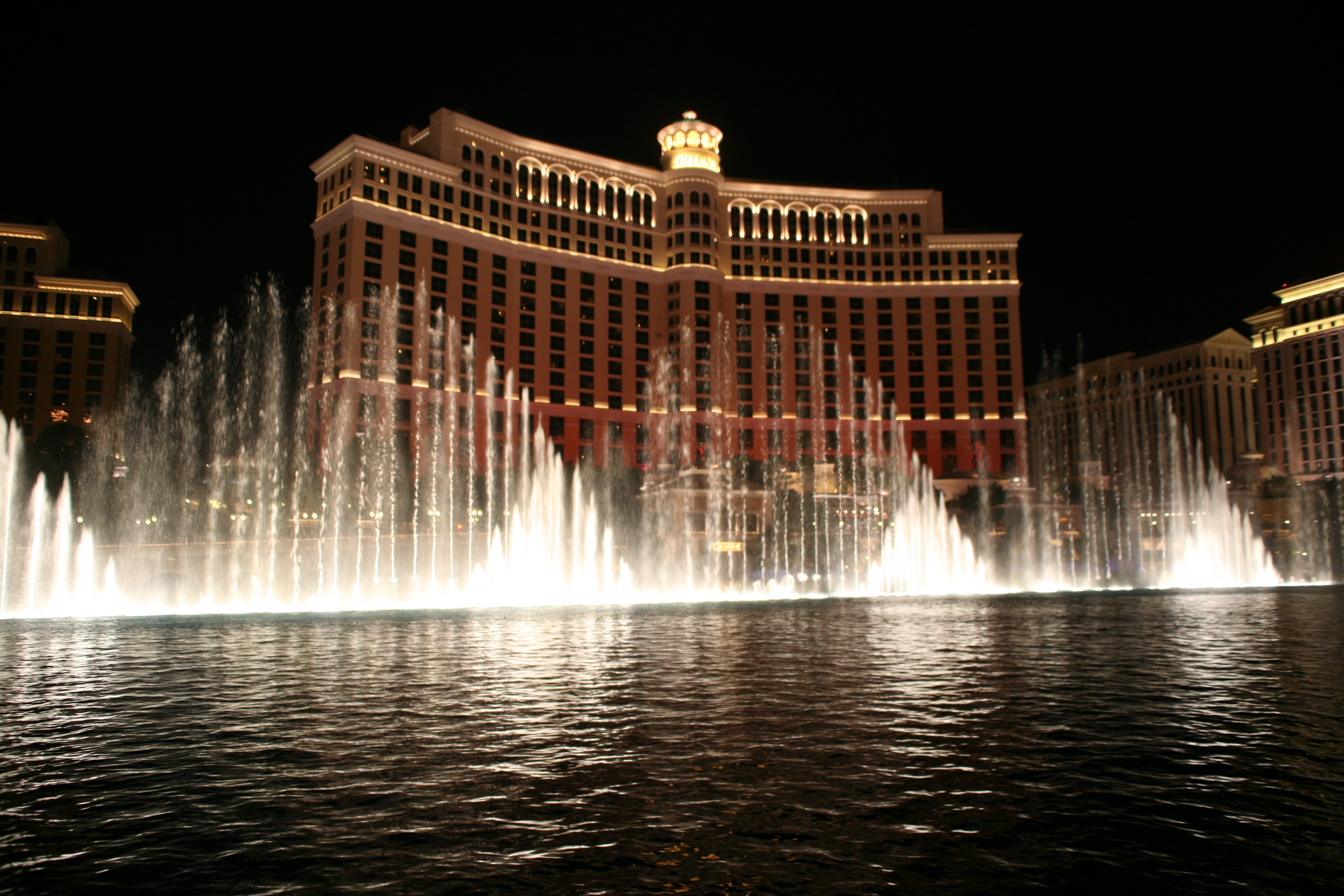 Entertainment Company to add $100 million tower to Paris Las Vegas